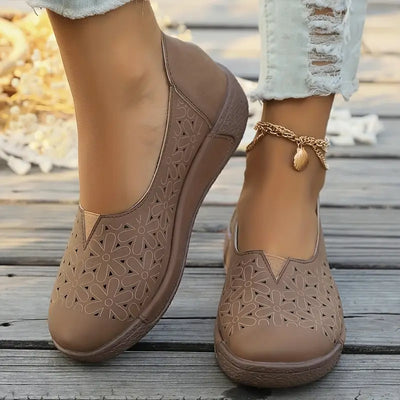 Women's Orthopedic Slip-On Flats with Arch Support – Fashionable and Versatile Casual Shoes for All-Day Comfort