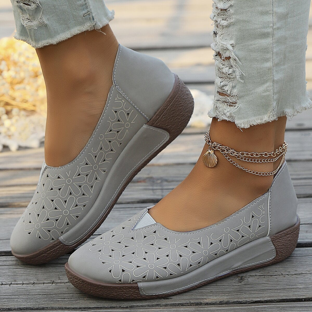 Women's Orthopedic Slip-On Flats with Arch Support – Fashionable and Versatile Casual Shoes for All-Day Comfort