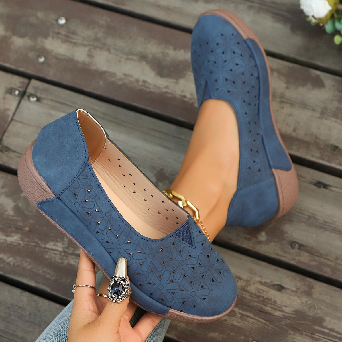 Women's Orthopedic Slip-On Flats with Arch Support – Fashionable and Versatile Casual Shoes for All-Day Comfort